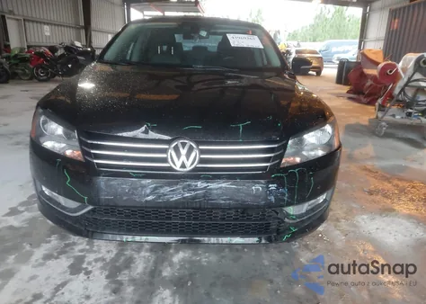2015 Volkswagen Passat 1.8T Limited Edition из США, поврежденный, VIN 1VWAS7A31FC109880